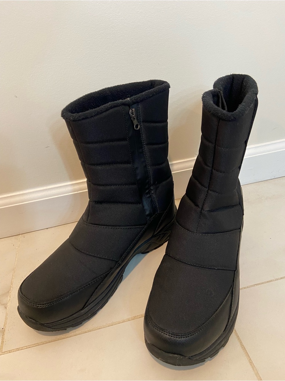 Black Women's Insulated Winter Boots Waterproof Silent Care 9.5
